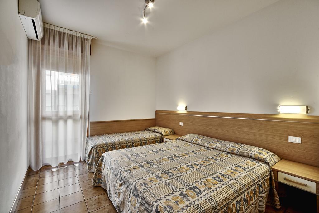 Residence Columbia Bibione Eksteriør bilde